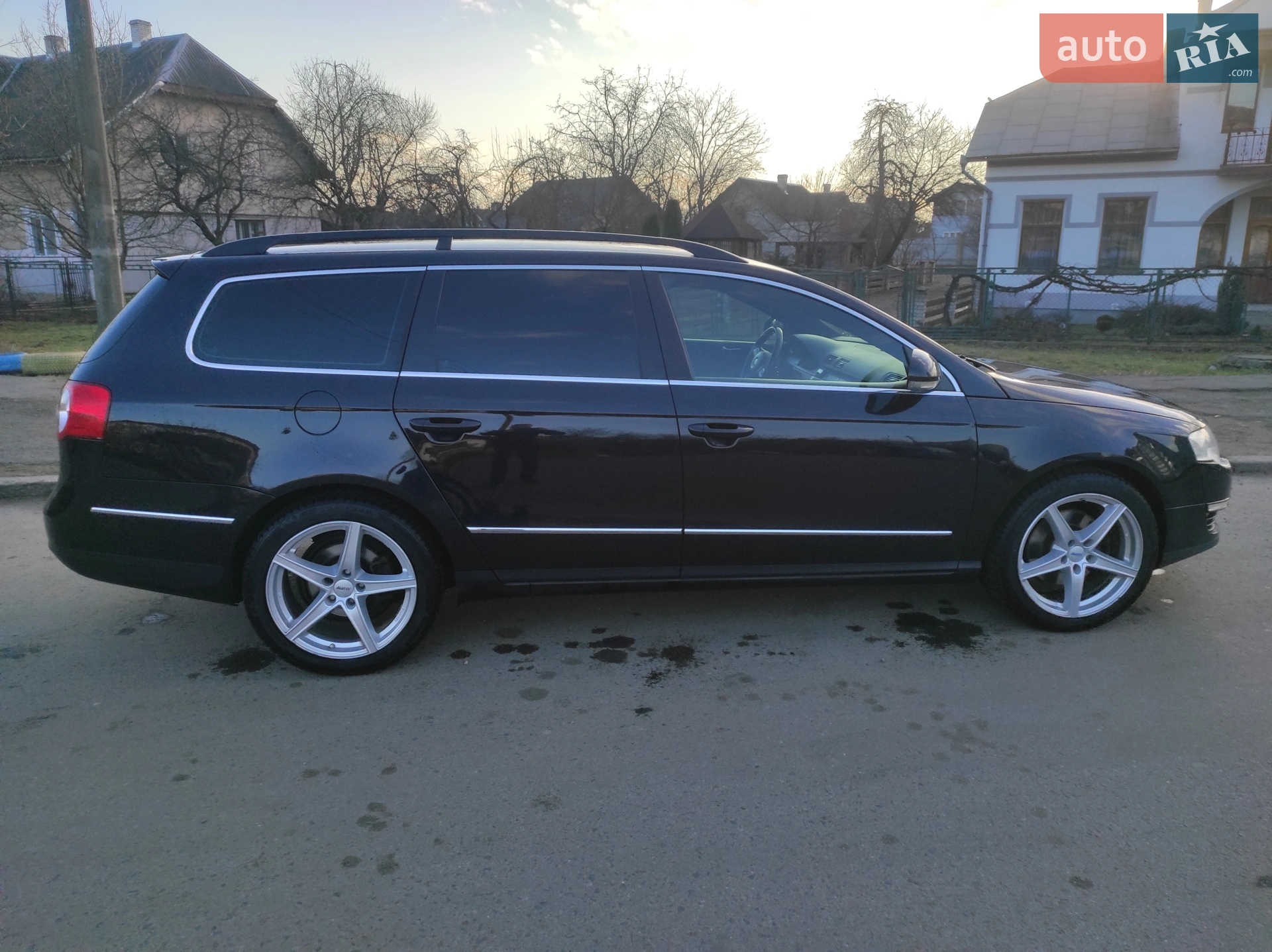 2010 Volkswagen Passat - мініатюра 4