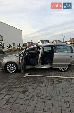 Универсал Volkswagen Passat 2012 в Луцке