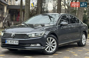 Седан Volkswagen Passat 2017 в Трускавце
