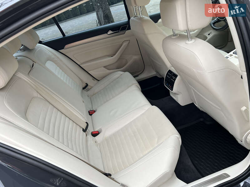 Седан Volkswagen Passat 2017 в Трускавці фото 45 Седан Volkswagen Passat 2017 в Трускавці