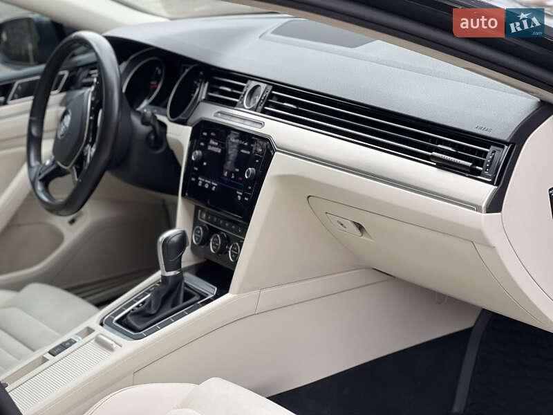 Седан Volkswagen Passat 2017 в Трускавці фото 50 Седан Volkswagen Passat 2017 в Трускавці