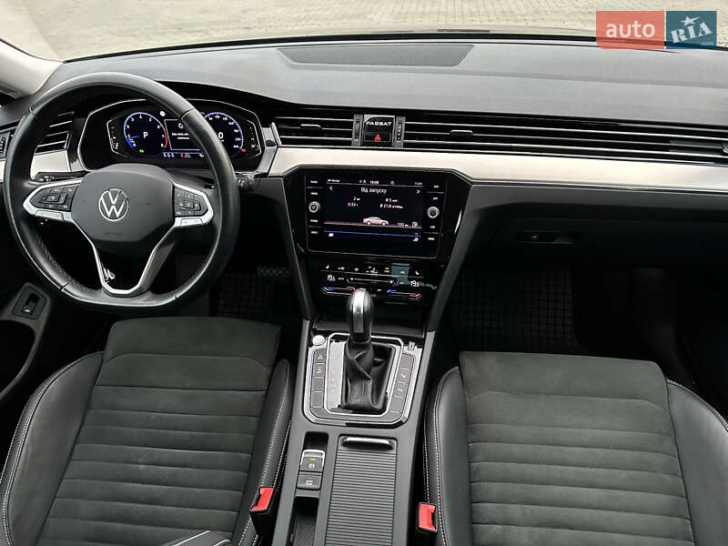 Седан Volkswagen Passat 2021 в Рівному фото 48 Седан Volkswagen Passat 2021 в Рівному