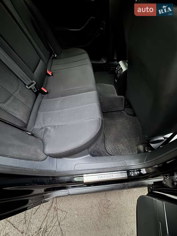 Седан Volkswagen Passat 2009 в Києві