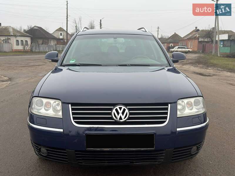 Універсал Volkswagen Passat 2004 в Охтирці