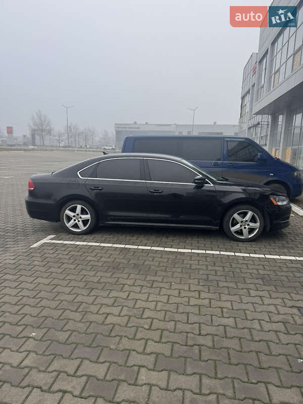 Седан Volkswagen Passat 2014 в Николаеве