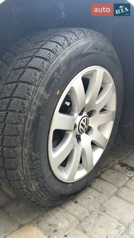 Седан Volkswagen Passat 2001 в Тульчине