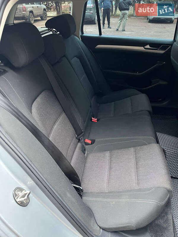 Универсал Volkswagen Passat 2015 в Нежине фото 18 Универсал Volkswagen Passat 2015 в Нежине
