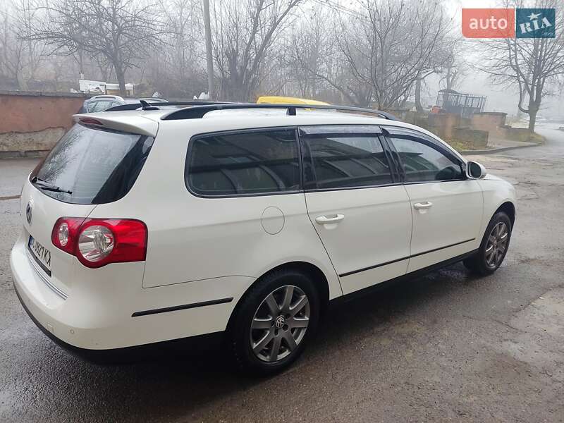 Універсал Volkswagen Passat 2009 в Львові