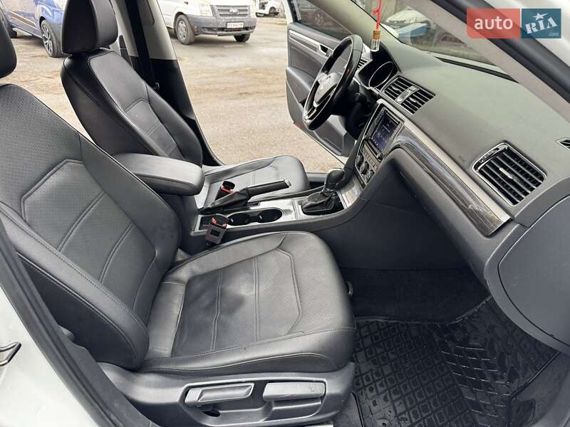 Седан Volkswagen Passat 2017 в Бородянці фото 23 Седан Volkswagen Passat 2017 в Бородянці