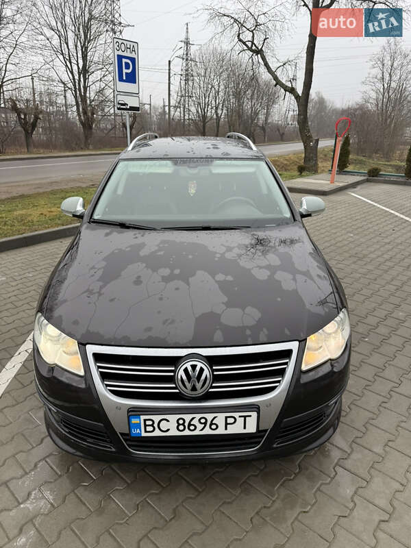 Универсал Volkswagen Passat 2010 в Львове