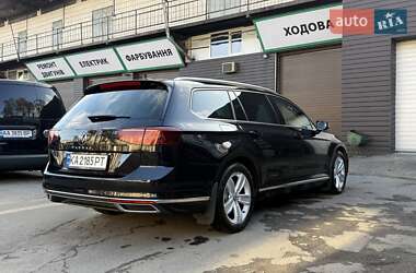 Універсал Volkswagen Passat 2020 в Києві