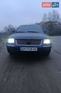 Седан Volkswagen Passat 2004 в Яворове