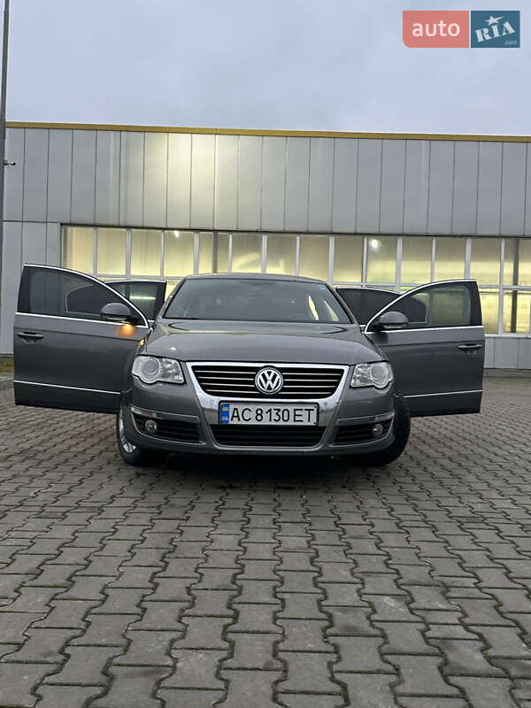 Седан Volkswagen Passat 2006 в Любомлі