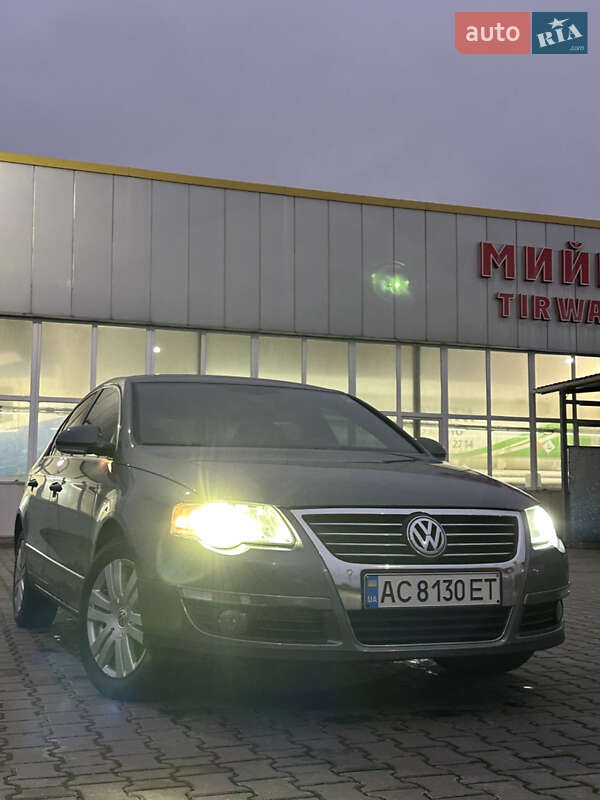 Седан Volkswagen Passat 2006 в Любомлі
