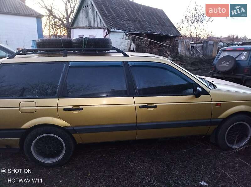 Універсал Volkswagen Passat 1989 в Івано-Франківську