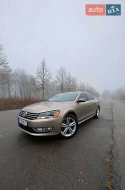Седан Volkswagen Passat 2014 в Киеве