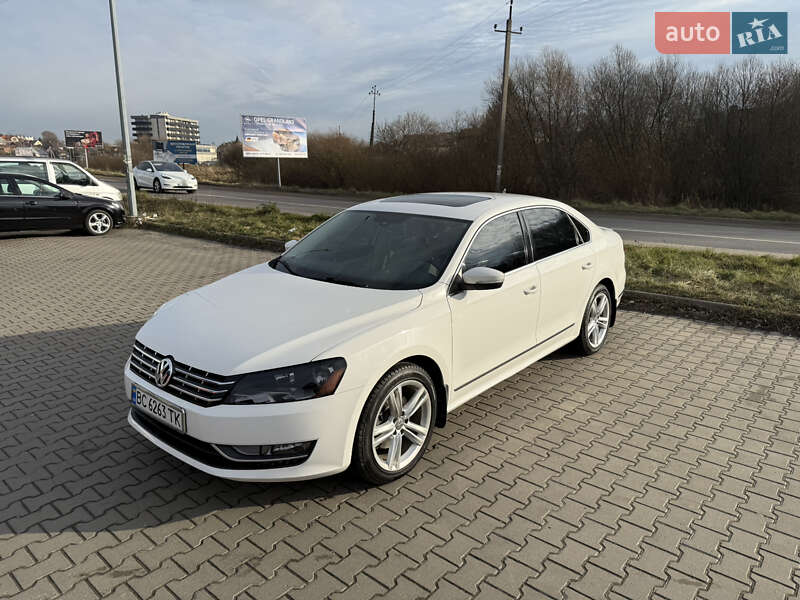 Седан Volkswagen Passat 2014 в Львові
