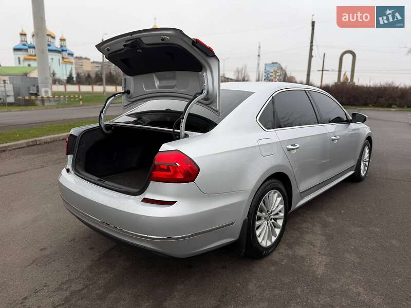 Седан Volkswagen Passat 2016 в Кривому Розі