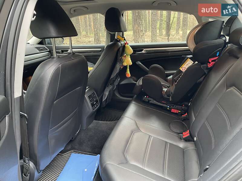 Седан Volkswagen Passat 2016 в Полтаве