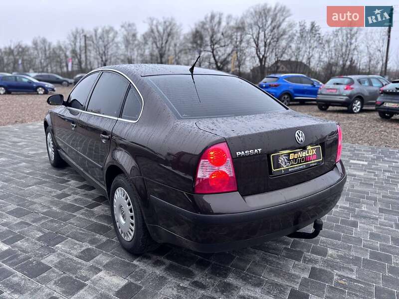 Седан Volkswagen Passat 2004 в Коломиї