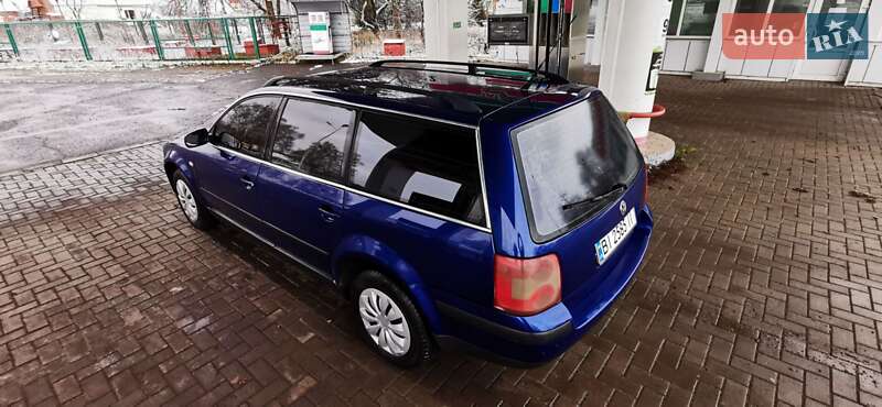 Універсал Volkswagen Passat 2001 в Гадячі