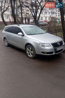 Универсал Volkswagen Passat 2006 в Черновцах