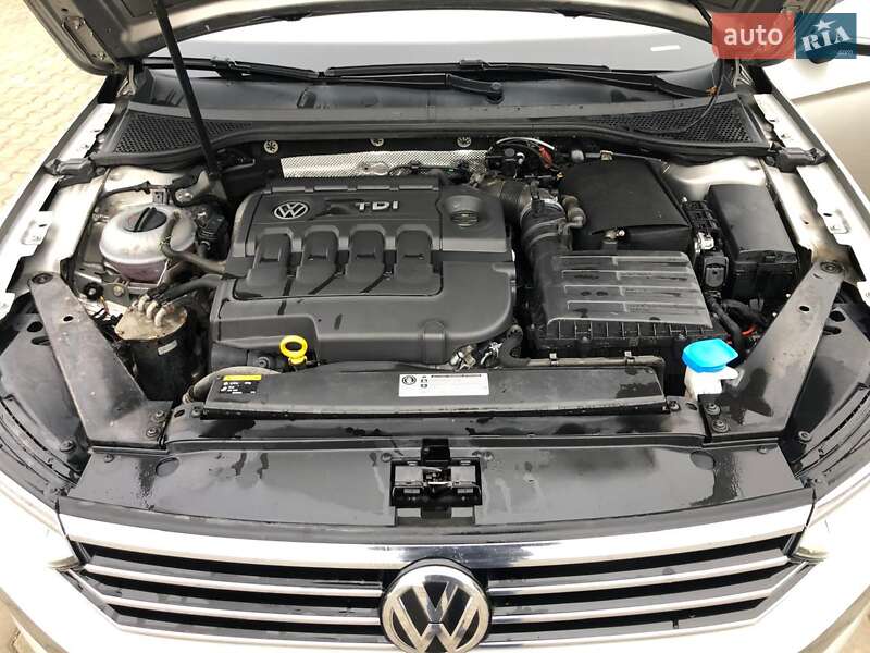 Універсал Volkswagen Passat 2015 в Тернополі