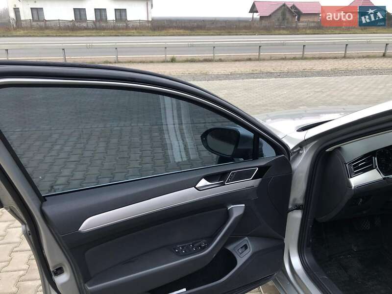 Універсал Volkswagen Passat 2015 в Тернополі