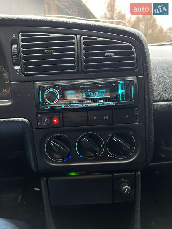 Седан Volkswagen Passat 1996 в Хмельницькому