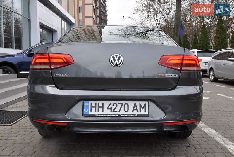 Седан Volkswagen Passat 2017 в Одесі фото 5 Седан Volkswagen Passat 2017 в Одесі