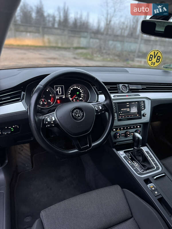 Універсал Volkswagen Passat 2015 в Білгороді-Дністровському