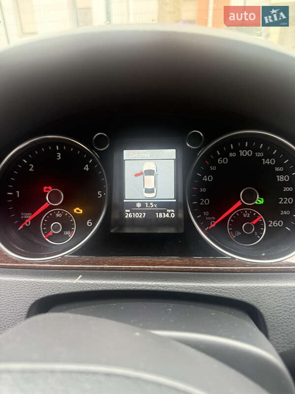 Седан Volkswagen Passat 2012 в Києві фото 8 Седан Volkswagen Passat 2012 в Києві