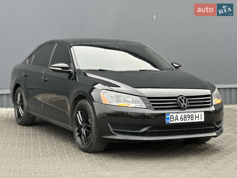 Седан Volkswagen Passat 2012 в Кропивницком