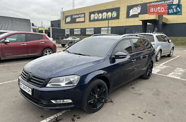 Универсал Volkswagen Passat 2012 в Ровно