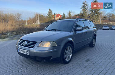 Универсал Volkswagen Passat 2003 в Ровно