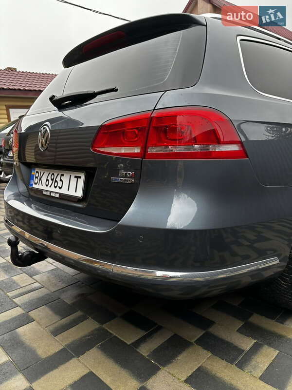 Универсал Volkswagen Passat 2012 в Березному
