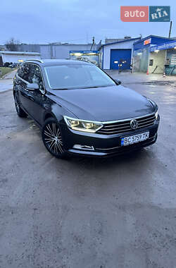 Универсал Volkswagen Passat 2017 в Львове