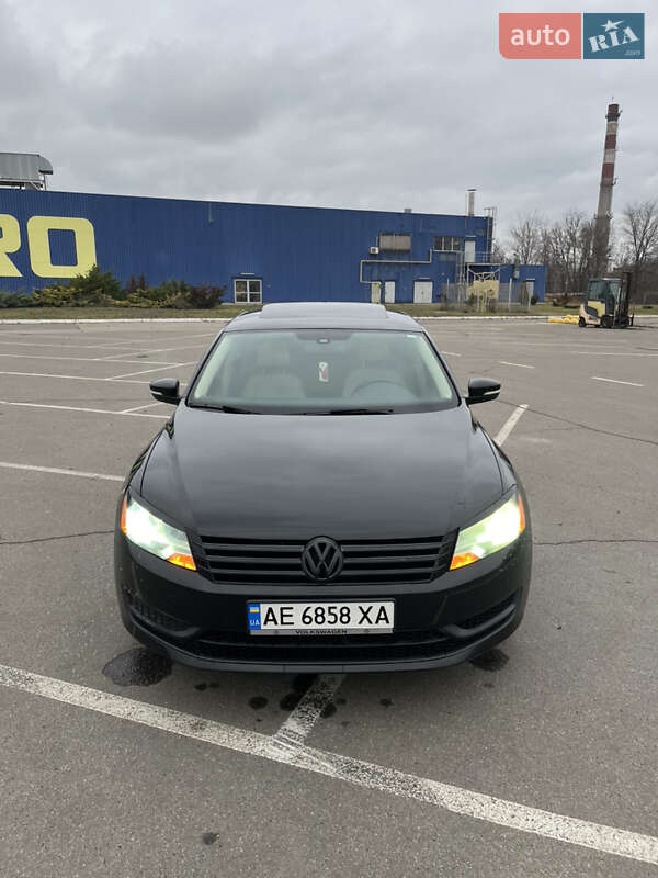 Седан Volkswagen Passat 2012 в Дніпрі