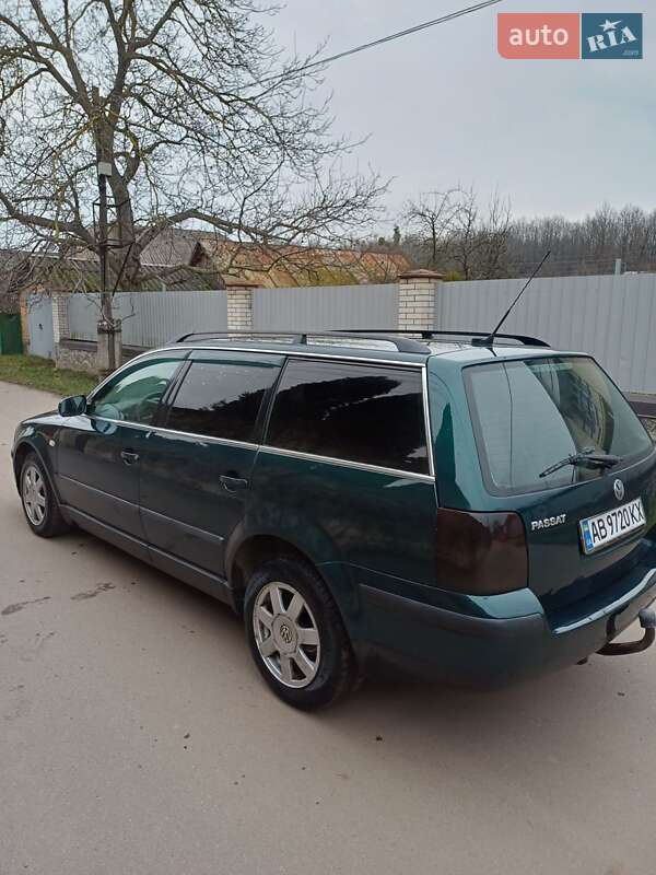 Універсал Volkswagen Passat 2001 в Вінниці