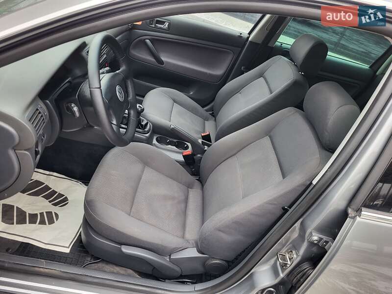 Седан Volkswagen Passat 2003 в Вінниці