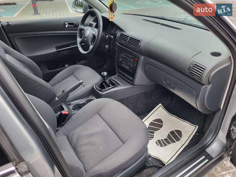 Седан Volkswagen Passat 2003 в Вінниці