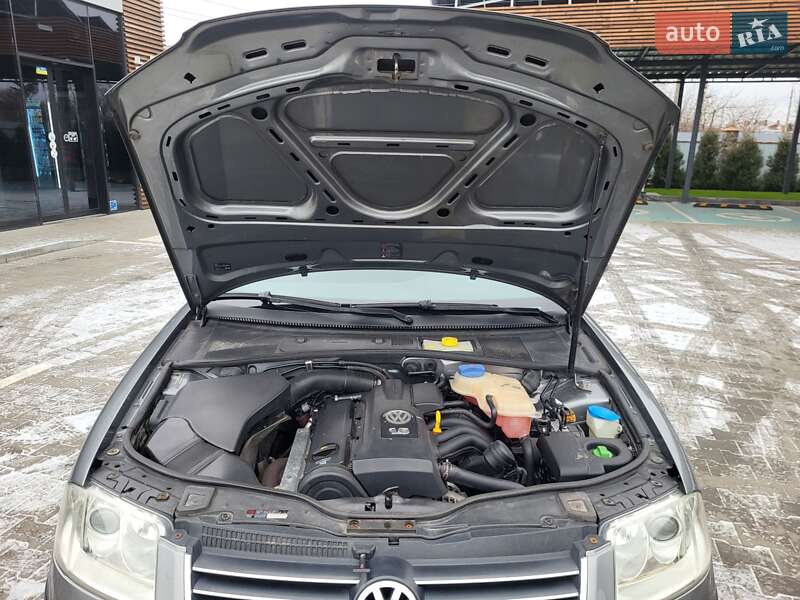 Седан Volkswagen Passat 2003 в Вінниці