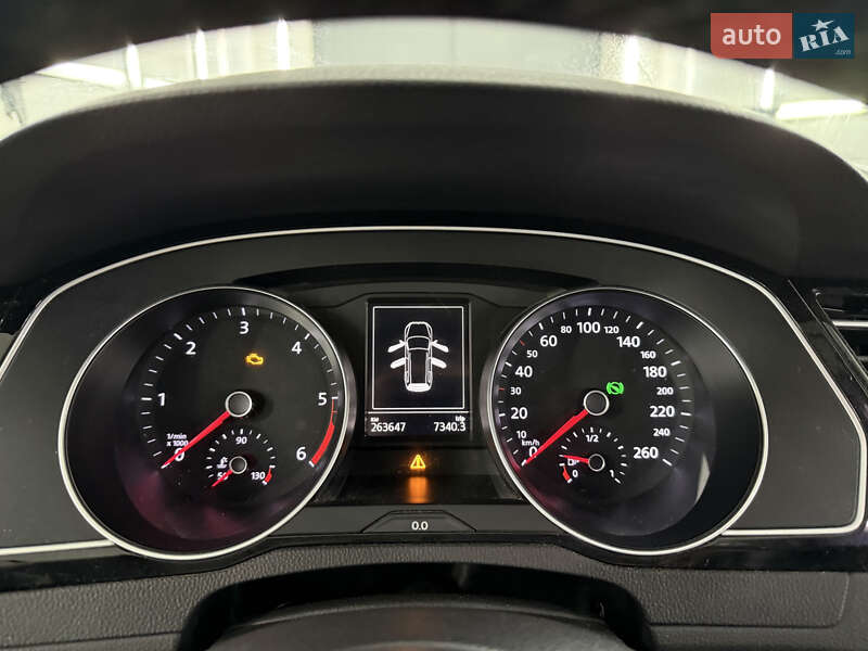 Універсал Volkswagen Passat 2016 в Києві