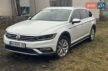 Універсал Volkswagen Passat 2017 в Хусті