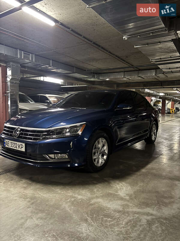Седан Volkswagen Passat 2017 в Днепре фото 3 Седан Volkswagen Passat 2017 в Днепре