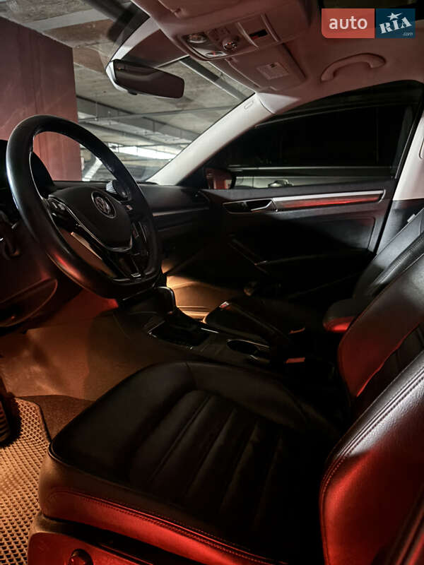 Седан Volkswagen Passat 2017 в Днепре фото 12 Седан Volkswagen Passat 2017 в Днепре