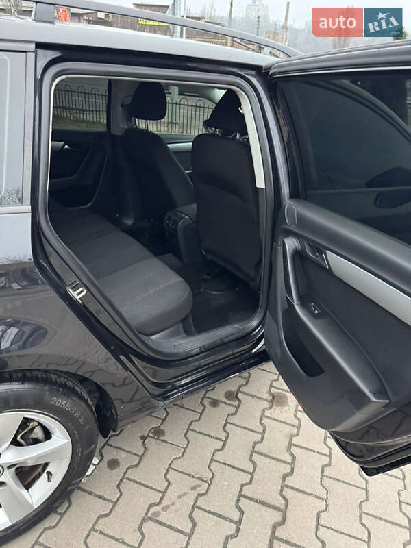 Универсал Volkswagen Passat 2013 в Киеве
