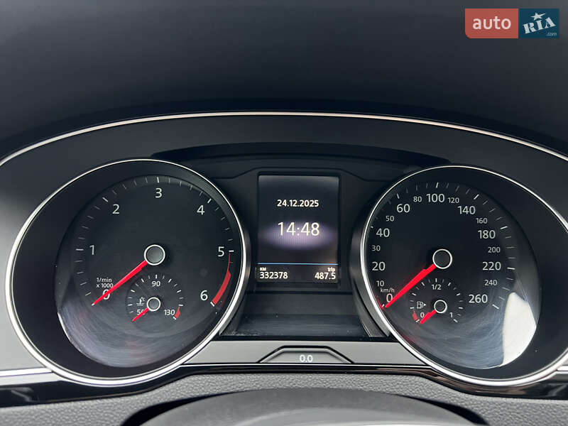 Седан Volkswagen Passat 2019 в Дрогобыче