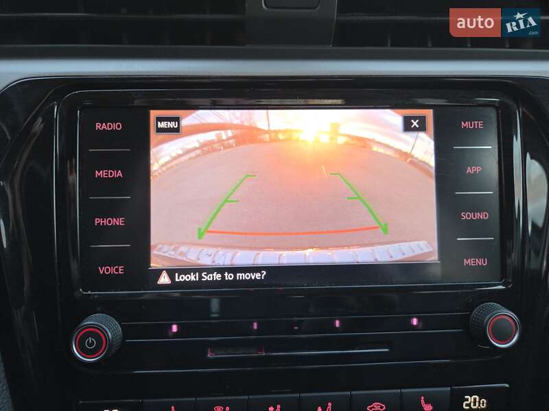 Седан Volkswagen Passat 2020 в Києві