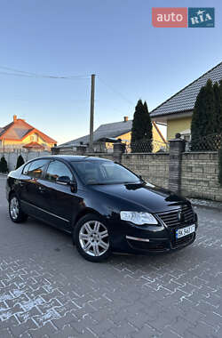 Седан Volkswagen Passat 2006 в Рівному